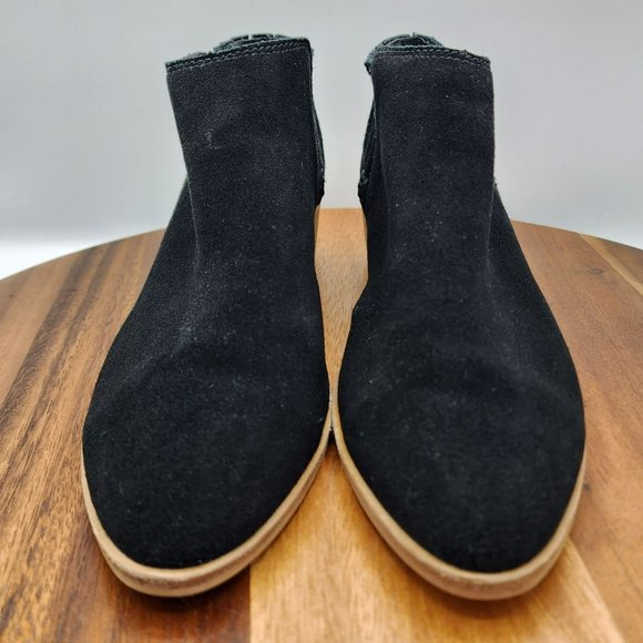 Dolce Vita Booties Keiton Ankle 8 Black Suede Leather Pointed Toe Stacked Heel - Picture 4 of 13